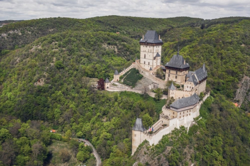 Objevte Karlštejnsko: příroda, historie i zoo pro děti